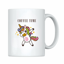 Lade das Bild in den Galerie-Viewer, Tasse &quot;Coffee Time &amp; Einhorn&quot; Sublimation, Digitaldruck, Keramik Vatertag 2024 2025 2026 Geschenkideen zum 1. Vatertag für Väter Dad Tassen mit Spruch cool witzig romantisch frech selbst gestalten für Großeltern Papa Opa Oma kleine Aufmerksamkeit Dankeschön Mitbringsel Kollegen Freunde Chef Chefin Kollegin Frauen Männer Kinder Geschwister Bruder Schwester Mütter Muttertag Arbeit Büro Motivation Zitate Freundin 
