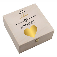 Lade das Bild in den Galerie-Viewer, echt getragenes Hufeisen mit Gravur &quot;Zur Goldenen Hochzeit&quot; | originelle Geschenke &amp; Unikate originelle mit Gravur | schenkstore.de Glücksbringer zum Jubiläum für Brautpaar 50. Hochzeitstag Präsente mit Stil edle Geschenkideen zur Hochzeit was schenkt man einen alten Brautpaar? für Großeltern zur Erinnerung Geschenke Trends Deko Trends Hochzeit 2023 2024 2025 Wanddeko Türdeko für besondere Momente Menschen
