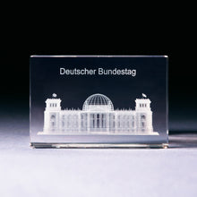 Lade das Bild in den Galerie-Viewer, Glasblock &quot;Deutscher Bundestag&quot; | Einzigartige Geschenke, mit Fotos, Individuelle Designs, Lasergravur, Hochwertige Gravur, Umweltschutz-Geschenke, Kulturelles, Umweltfreundlich, Kunst, Naturliebhaber, Sehenswürdikeiten Geschichte, 3D-Geschenke aus Glas, Kristallgravur, 3D-Glasgravur, 3D-Modellierung in Glas, Hochwertiges Kristallglas, Erinnerungsstücke, Mitbringsel für Ärzte Akademiker Studenten, kleine Aufmerksamkeit, edle Geschenkideen,  clarisso vision | Religiöses | Musiker | Geschenk Helden
