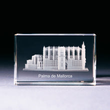 Lade das Bild in den Galerie-Viewer, Glasblock &quot;Kathedrale La Seu&quot; | Einzigartige Geschenke, mit Fotos, Individuelle Designs, Lasergravur, Hochwertige Gravur, Umweltschutz-Geschenke, Kulturelles, Umweltfreundlich, Kunst, Naturliebhaber, Sehenswürdikeiten Geschichte, 3D-Geschenke aus Glas, Kristallgravur, 3D-Glasgravur, 3D-Modellierung in Glas, Hochwertiges Kristallglas, Erinnerungsstücke, Mitbringsel für Ärzte Akademiker Studenten, kleine Aufmerksamkeit, edle Geschenkideen,  clarisso vision | Religiöses | Musiker | Geschenk Helden
