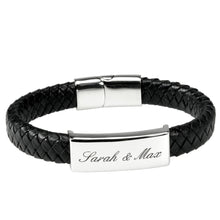 Lade das Bild in den Galerie-Viewer, Herren Echtleder / Edelstahl Armband mit Gravur Herrenschmuck Geschenkidee zum Geburtstag für Mann Männergeschenke zum Jahrestag Hochzeitstag Freundschaftsarmbänder personalisiert Vatertag 2023 2024 2025 Edelstahlschmuck hochwertig silber gold Schmuckgeschenke Schmucktrends
