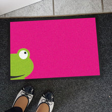 Lade das Bild in den Galerie-Viewer, witzige Fußmatte &quot;Frosch&quot; (pink) Türmatte Herzlich Willkommen lustige Geschenk mit Spruch witzig selbst gestalten Schmutzfangmatte Fußabtreter waschbar für innen aussen Geschenkidee zum Umzug Einzug Richtfest Hausbau originelle Geschenke Dekotrends Türdeko personalisiert günstig mitbringsel einstand einweihungsparty 1. wohnung Geschenk für neue Nachbarn Geschenke mit Hater Sprüche | Statement
