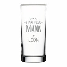 Lade das Bild in den Galerie-Viewer, personalisierte Gläser mit Gravur Name Geschenkidee für Männer personalisiertes Saftglas &quot;Lieblings-Mann&quot; mit Name
