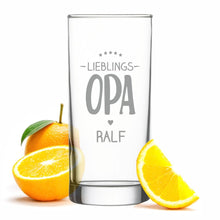 Lade das Bild in den Galerie-Viewer, personalisiertes Saftglas &quot;Lieblings-Opa&quot; mit Name | Geschenk Helden | schenkstore.de | originelle Geschenkideen &amp; Unikate
