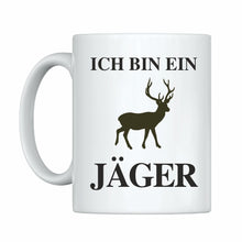 Lade das Bild in den Galerie-Viewer, Tassen-Set &quot;Ich bin ein Jäger&quot; &amp; &quot;Und ich bin die Beute seines Lebens&quot; | Paar Geschenke | Geschenkidee für Jagdliebhaber  für Partner Partnergeschenke zum Valentinstag 1. Jahrestag Hochzeitstag romantische Geschenke zur Hochzeit zu Weihnachten Ehefrau Ehemann Freundin Freund Beziehung originelle Idee zum Verschenken Polterabend
