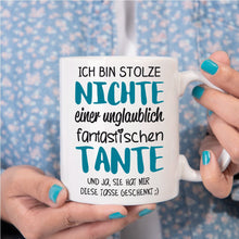 Lade das Bild in den Galerie-Viewer, Tasse &quot;Ich bin stolze Nichte einer unglaublich fantastischen Tante&quot; | kleines Mitbringsel | Geschenkidee | Weihnachtsgeschenk | mit Spruch | zum Nikolaus
