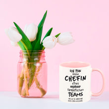 Lade das Bild in den Galerie-Viewer, Tasse &quot;Ich bin stolze Chefin eines ungeheuer fantastischen Teams&quot; | Abschiedsgeschenk für Kollegen | Geschenkideefür besten Chef | Tassen mit Spruch günstig witzig lustig Mitbringsel Wichtelgeschenk Ausbilder
